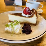 CAFE HUDSON - 