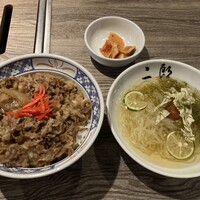 焼肉&手打ち冷麺 二郎 KANAYAMA - 
