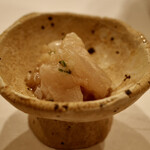 鮨 やすみつ - 平目の縁側