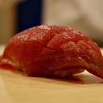 鮨 やすみつ - 大間 赤身漬け