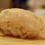 鮨 やすみつ - 皮剥