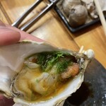 磯家波平 - 夏美牡蠣の生牡蠣ポン(300円)