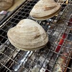 磯家波平 - 倍量活貝盛合わせ(2480円)のはまぐり