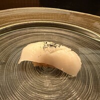 鮨 四 - 