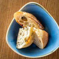 パン3種盛り合わせ　～メゾンカイザー木村周一郎氏監修～