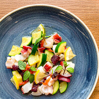 タコとズッキーニのレモンマリネ