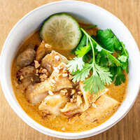 濃厚海老出汁ココナッツスープのラクサヌードル