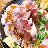 カナダ産　大麦三元豚の自家製ローストポーク