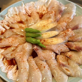 豪快な焼きふぐ！身の厚さ、切り方、細部までこだわった逸品！