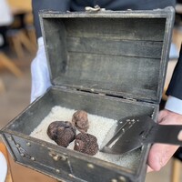 アルティザン ドゥ ラ トリュフ パリ - リゾットにかけるトリュフ