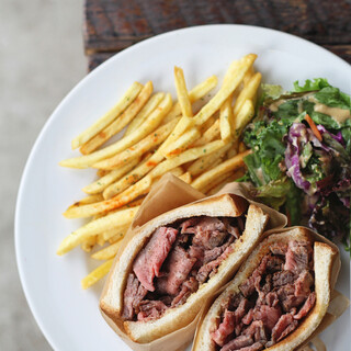 コマザワ パーク カフェ_0