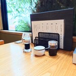 やぶ善 - 潔い卓上装備は"味自慢"の証。