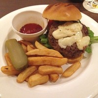 Serafina NEW YORK さいたま新都心店 - セラフィーナ フィレミニョンバーガー