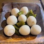 ESOLA - うずら卵のピクルス 490円