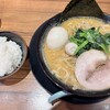 横浜家系ラーメン春吉家 春吉本店