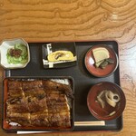 炭火焼うなぎ 東山物産 - 