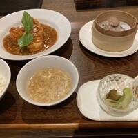 正宗広東私房菜サワダ 梅田エスト店 - 