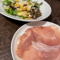 Focacceria la Brianza - サラダと生ハム