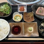 269617819 - 焼肉セット