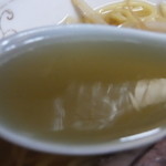 Soukahanten - 澄んだ醤油スープアップ。