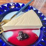 喫茶 カルネ - レアチーズケーキ