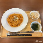 カフェ いっぽ - えびトマトクリームパスタランチ