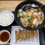 台湾料理 鴻福 - 五目ラーメンセット