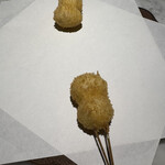 花林糖 - とろとろうずらの串揚げ