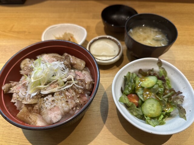 びえい和牛と旬彩　炭火割烹　亀鶴 - 美瑛（日本料理）の写真