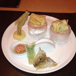 レストラン QUATRE CINQ (道後夢蔵) - 鱚東寺揚げ 大葉芝漬け味噌 土佐醤油 分解しました