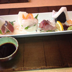 レストラン QUATRE CINQ (道後夢蔵) - 厚めのお刺身でした＆大根が美しかったです