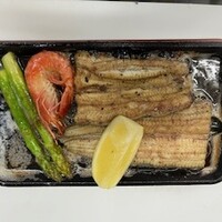 うなぎの白焼バター鉄板焼き