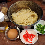 三谷製麺所 - 卵かけ麺(冷)並盛 1玉　４杯目