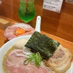 焼きあご煮干しらぁめん はなかぜ - 