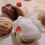 フランス菓子 パティシエ ショコラティエ イナムラショウゾウ - 