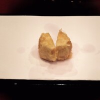 お座敷天婦羅 天政 丸ビル店 - ホタテ？