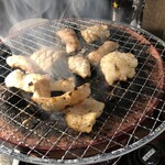炭火焼肉 ホルモン にく式 - ホルモン焼き