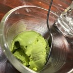 炭火焼肉 ホルモン にく式 - 抹茶アイス