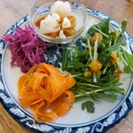 タイヒバン - 前菜のサラダ