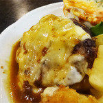 宝島 - 2014.03ワンプレートディッシュＢセット(1480円)☆チーズハンバーグ島