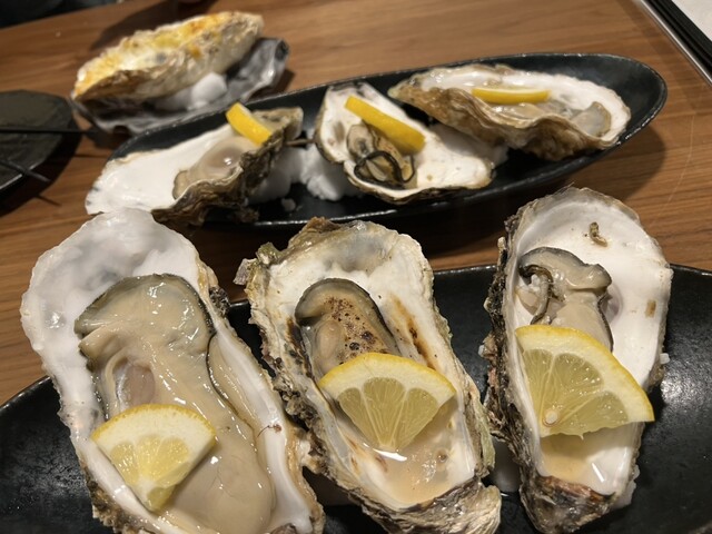 Oyster Dining Selfish photo 5