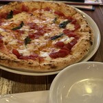 Italian Kitchen VANSAN - ナポリ　マルゲリータ