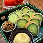 藁と瓶 赤星カツヲ - 