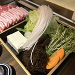 島豚・琉球牛 燦 別邸 - 