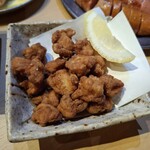 大衆酒場魚八 - 鶏なんこつ唐揚げ