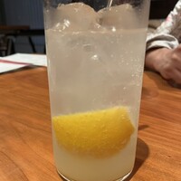 蕎麦 蘇枋 - 冒頭は、蕎麦屋のレモンスカッシュ