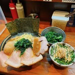 ラーメン 末廣家 - 