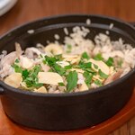 ルコックロティ - 2024.10 チキン屋の！ ローズマリー香る 自家製チキンブイヨンのココットごはん（968円）