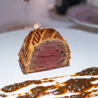 銀座 レカン - 2024.10 群馬産上州牛フィレ肉とセップ茸のパイ包み焼き ソースベルシー