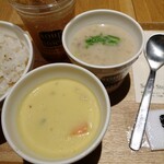 Soup Stock Tokyo - とうもろこしのシチュー(下) / 鯛出汁の和風スープ(上)